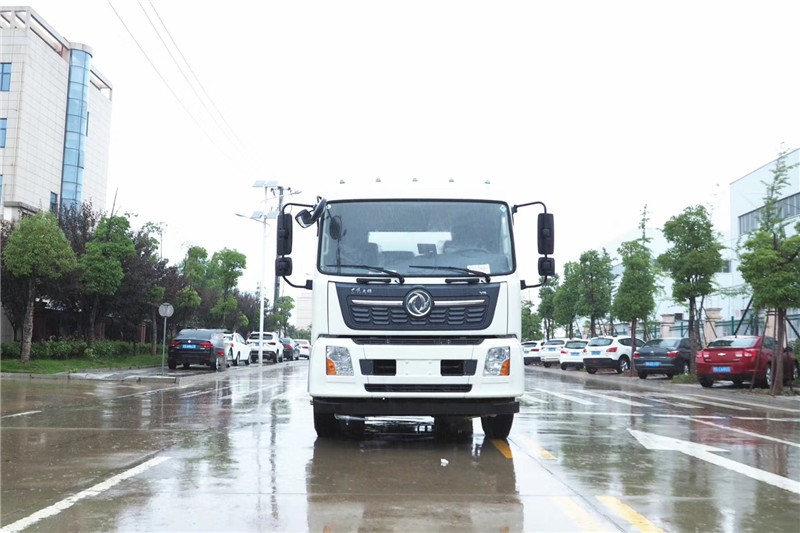 東風(fēng)天龍后八輪20噸噴霧車，國六綠化噴灑車