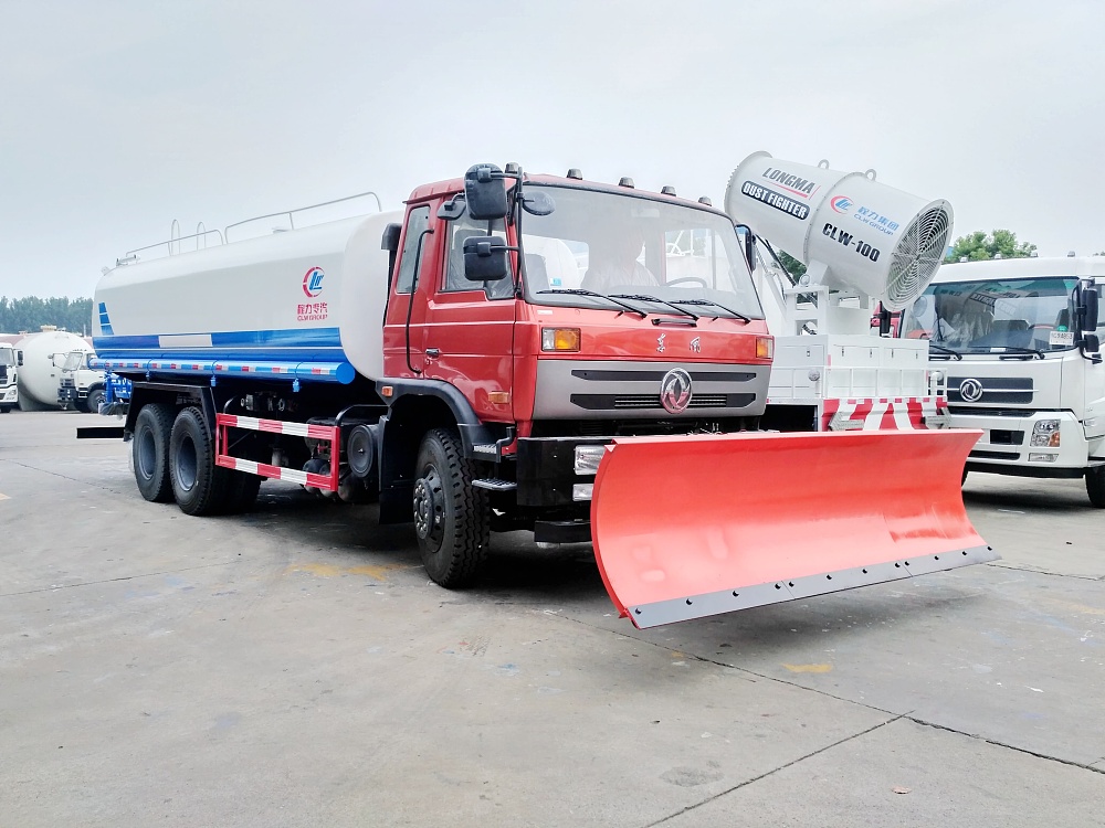 東風后八輪大型灑水除雪車