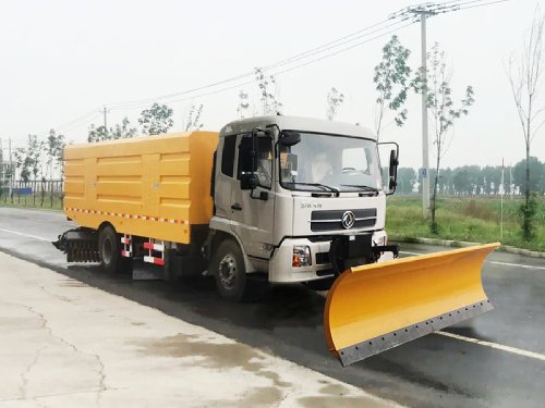 東風(fēng)天錦除冰除雪車